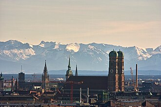 München_und_die_Alpen_bei_Föhn